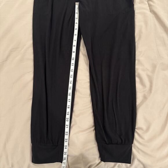 Athleta Salutation High Rise Jogger in Powervita (Black) Size M - Picture 12 of 13